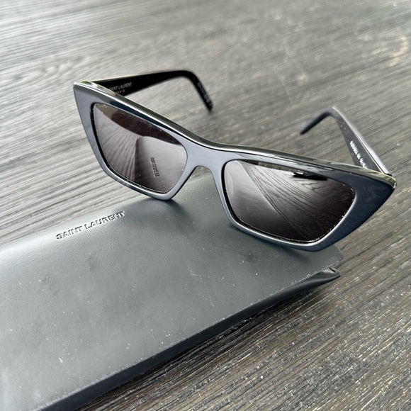 Saint Laurent Mica Cat-Eye Sunglasses - Picture 6 of 9